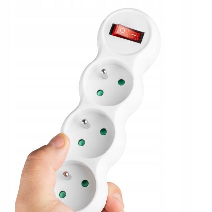 3-fache Steckdosenleiste mit Schalter