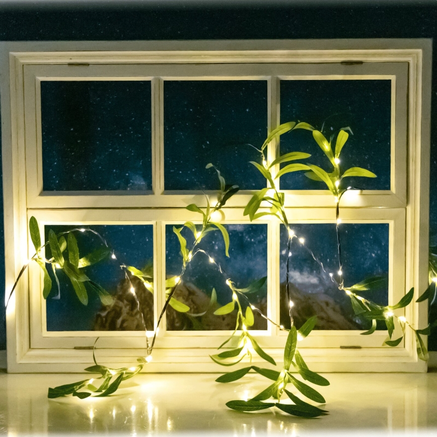 Aigostar - LED Solar-Lichterkette 60xLED/4m IP65 300 mAh warmweiß Olive