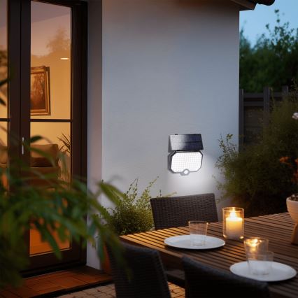 Aigostar - LED Solarleuchte mit Bewegungssensor LED/2,4W/3,7V 1800 mAh IP65