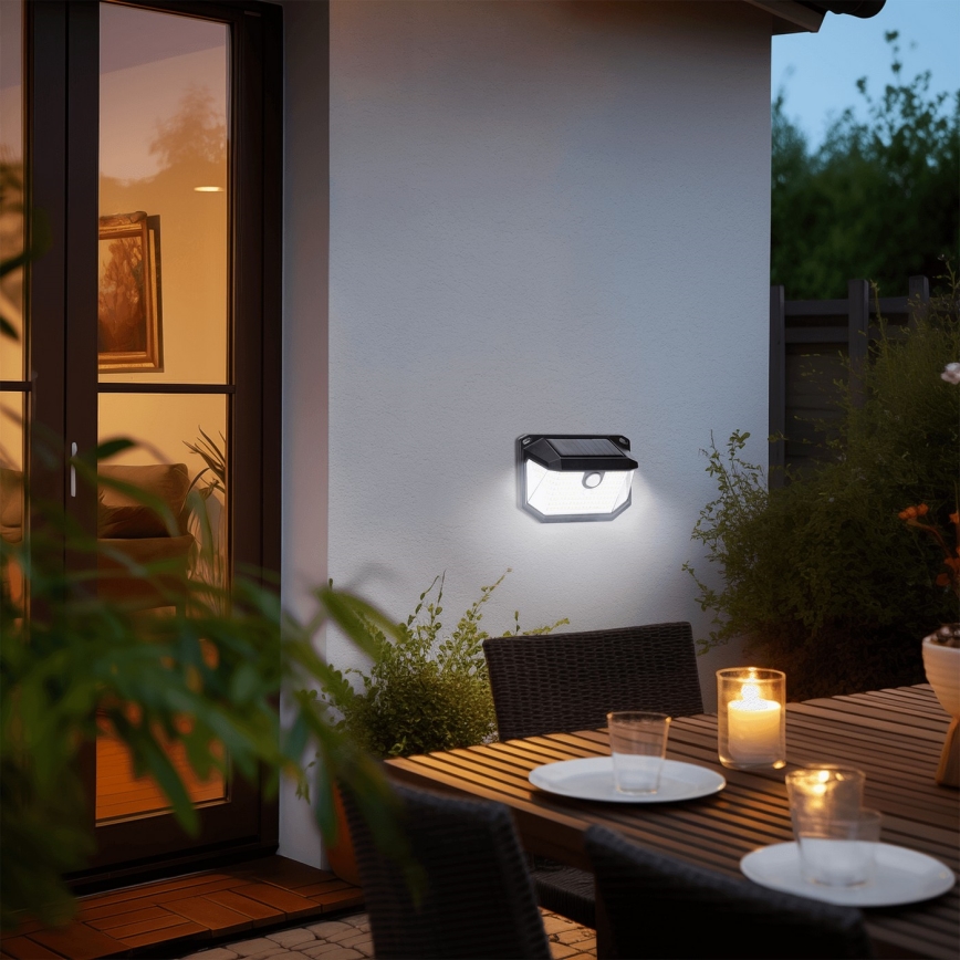Aigostar - LED-Solarwandleuchte mit Sensor LED/0,8W/5,5V 1200 mAh 6500K IP65