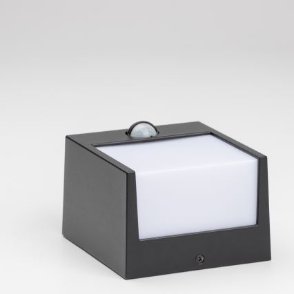Brilagi - LED Außenwandleuchte mit Sensor TERNI LED/12W/230V schwarz IP44