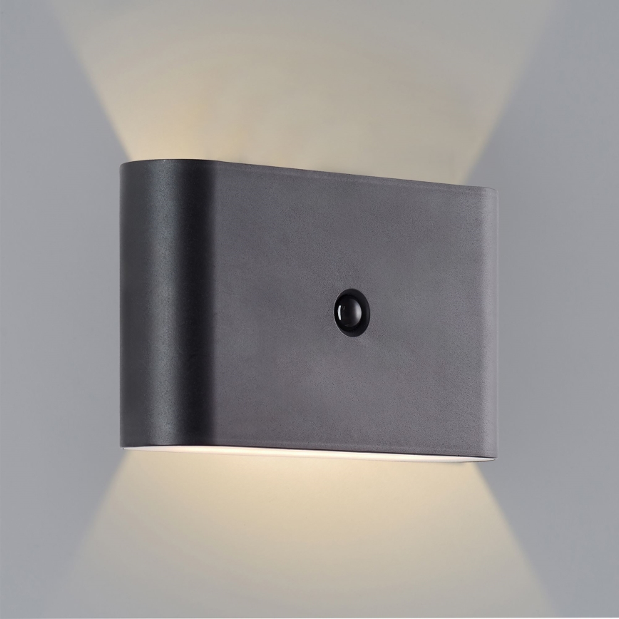 Brilliant - LED Außen-Wandlampe mit Sensor, wiederaufladbar XINO LED/3W/5V 3600 mAh IP44 schwarz