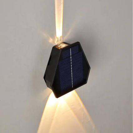 LED Solar-Wandleuchte mit Sensor LED/2W/5V IP54 1300 mAh