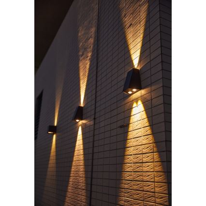 LED Solar-Wandleuchte mit Sensor LED/2W/5V IP54 1300 mAh