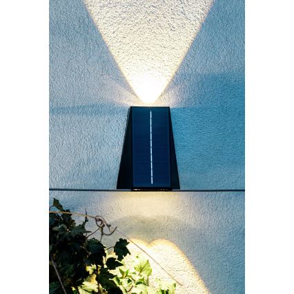 LED Solar-Wandleuchte mit Sensor LED/2W/5V IP54 1300 mAh