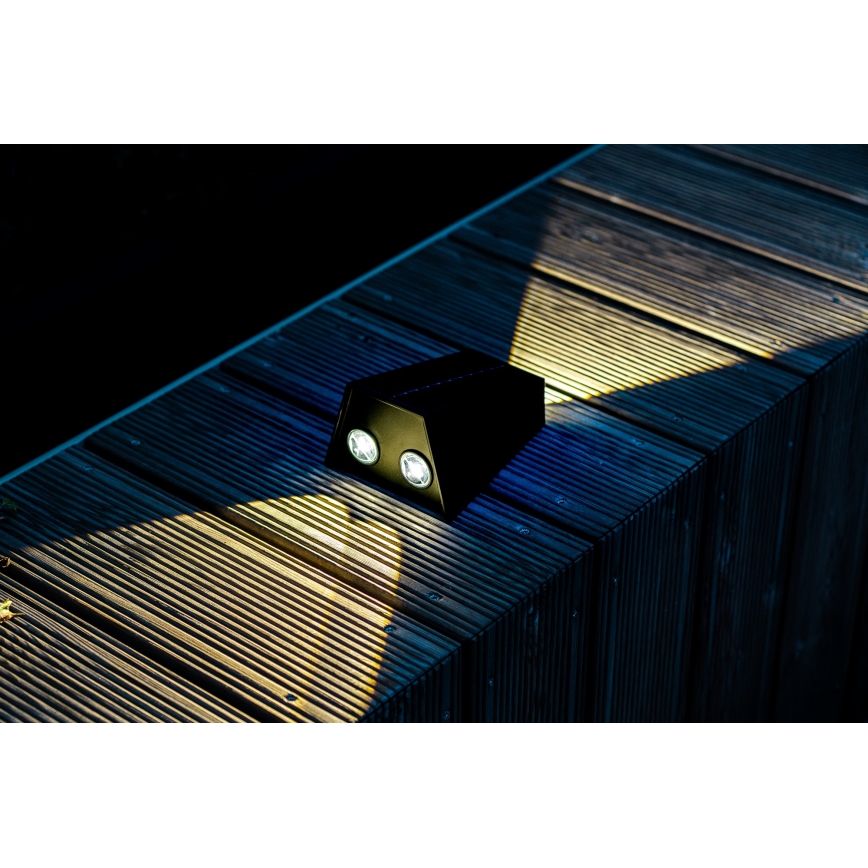 LED Solar-Wandleuchte mit Sensor LED/2W/5V IP54 1300 mAh