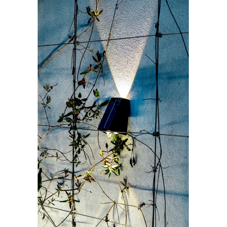 LED Solar-Wandleuchte mit Sensor LED/2W/5V IP54 1300 mAh