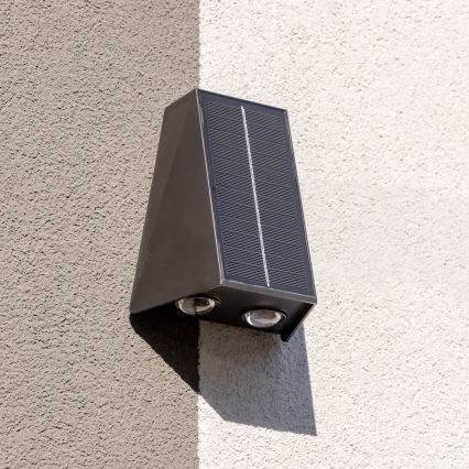 LED Solar-Wandleuchte mit Sensor LED/2W/5V IP54 1300 mAh