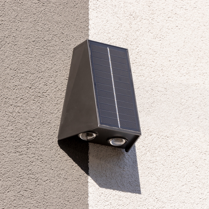LED Solar-Wandleuchte mit Sensor LED/2W/5V IP54 1300 mAh