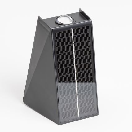 LED Solar-Wandleuchte mit Sensor LED/2W/5V IP54 1300 mAh