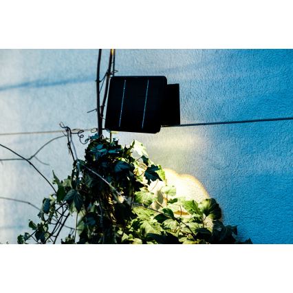 LED-Solarwandleuchte mit Sensor LED/2W/5V IP54 1300 mAh