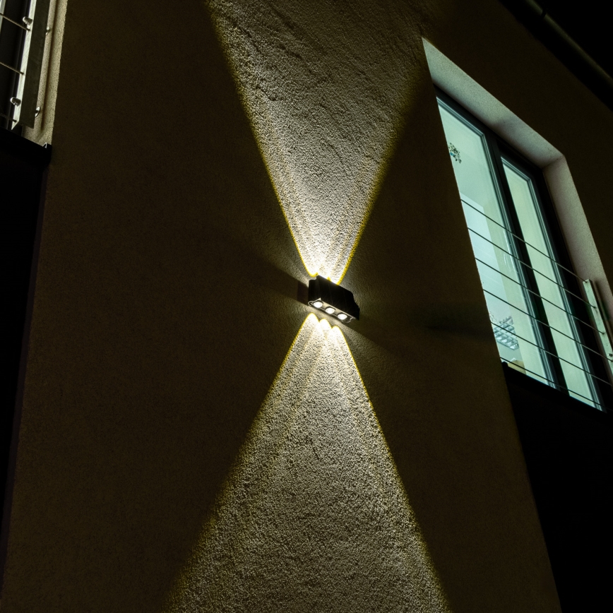LED-Solarwandleuchte mit Sensor LED/2W/5V IP54 1300 mAh