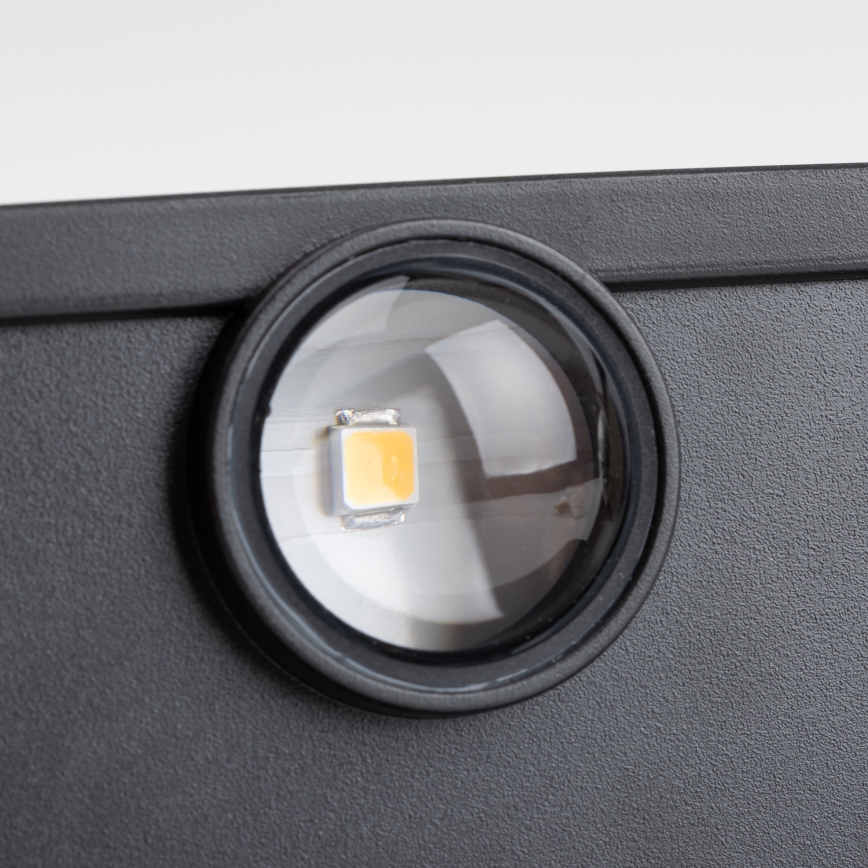 LED-Solarwandleuchte mit Sensor LED/2W/5V IP54 1300 mAh