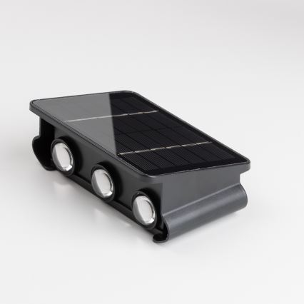 LED-Solarwandleuchte mit Sensor LED/2W/5V IP54 1300 mAh