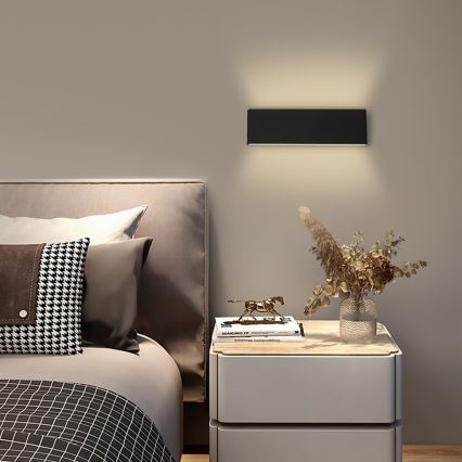 Immax NEO 07086L - LED dimmbares Wandleuchte LISTON LED/8W/230V schwarz Tuya + Fernbedienung