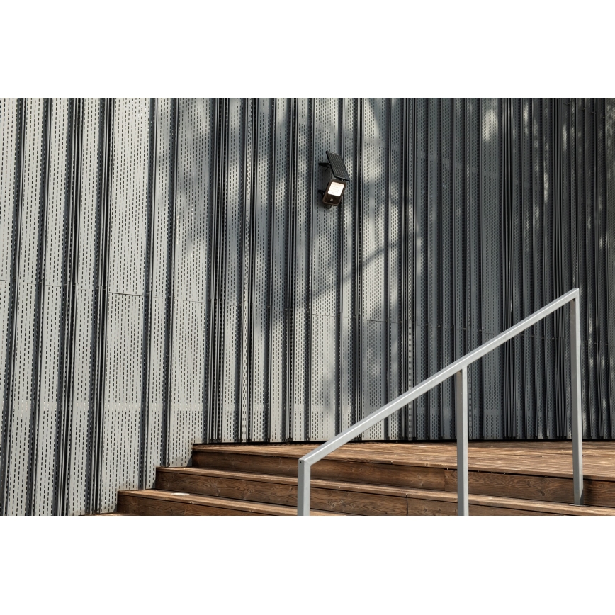 LED dimmbarer Fluter mit Solarpanel und Dämmerungssensor LED/10W/10000 mAh 3,2V IP65 + Fernbedienung