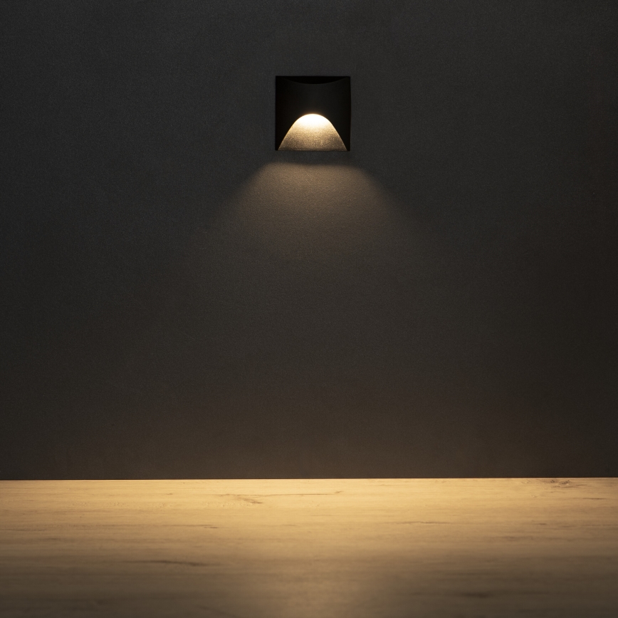 LED-Treppenleuchte EXIN LED/2,5W/230V 3000K IP65 schwarz eckig