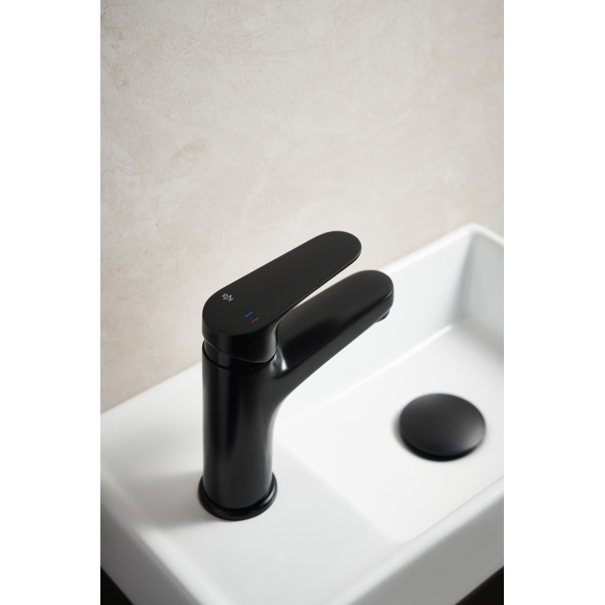 KFA Armatura 5552-815-81 - Waschtischarmatur mit Ablaufgarnitur und Überlauf OTAVA 15 cm matt schwarz
