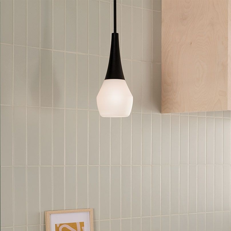 Kichler - Pendelleuchte mit Stange DEELA 1xE27/60W/230V Ø 17,8 cm schwarz