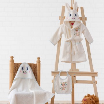 Kinder-Frottier-Set ZURAFA – Bademantel, Handtuch, Waschlappen in Beige