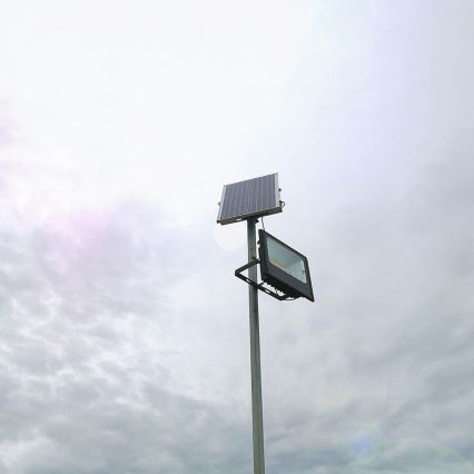 LED Außen-Solarstrahler LED/40W/10V IP65 6000K 20000 mAh + Fernbedienung