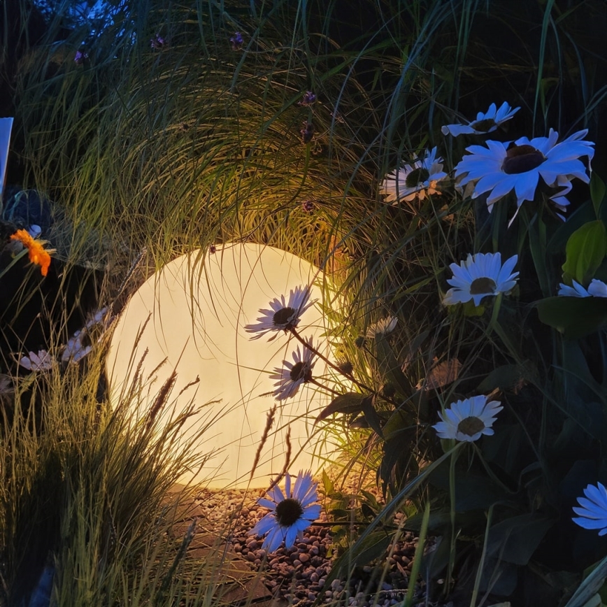 LED RGBW dimmbare Außenleuchte GLOBO 1xE27/9W/230V 2700–6500K Ø 30 cm IP44 Wi‑Fi