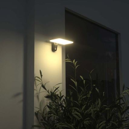 LED Solar-Wandleuchte mit Sensor LED/15W/3,2V 4000K/6000K IP65 6000 mAh Schwarz