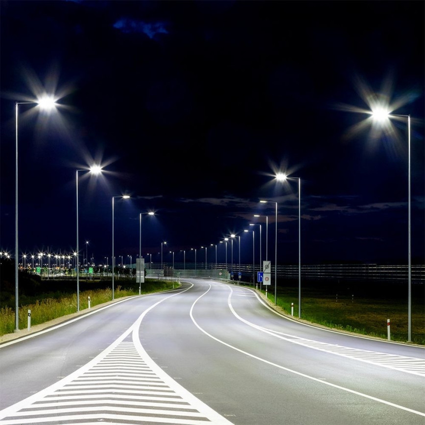 LED Straßenlaterne mit Dämmerungssensor SAMSUNG CHIP LED/100W/230V 4000K IP65 grau