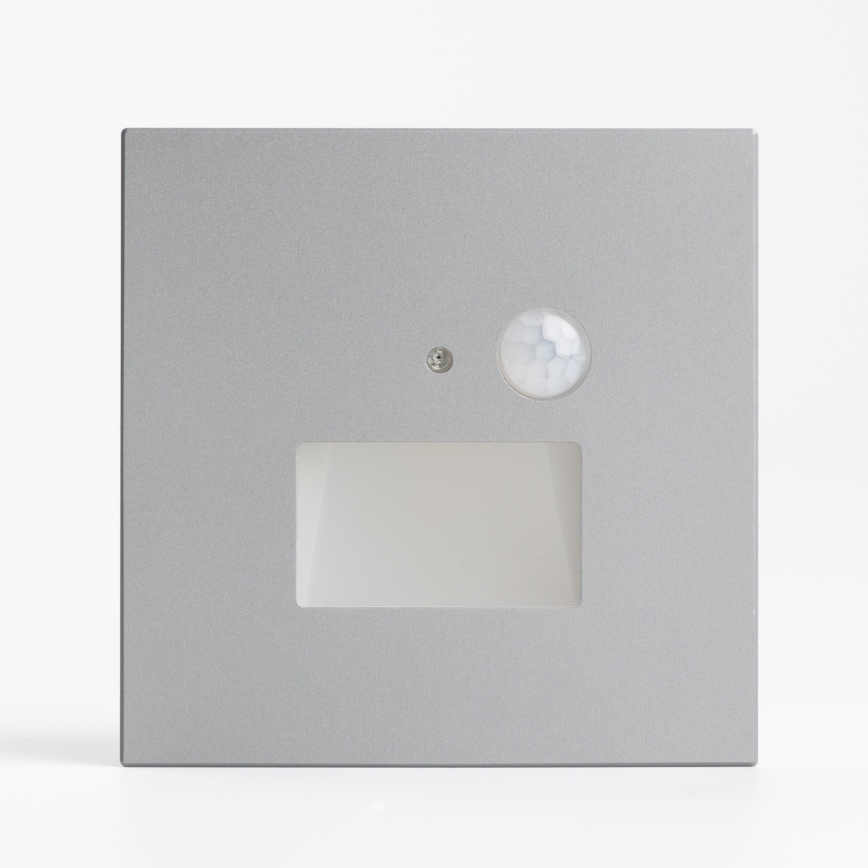 LED-Treppenleuchte mit Bewegungs- und Dämmerungssensor LED/1,5W/230V 3000/4000/6500K silber