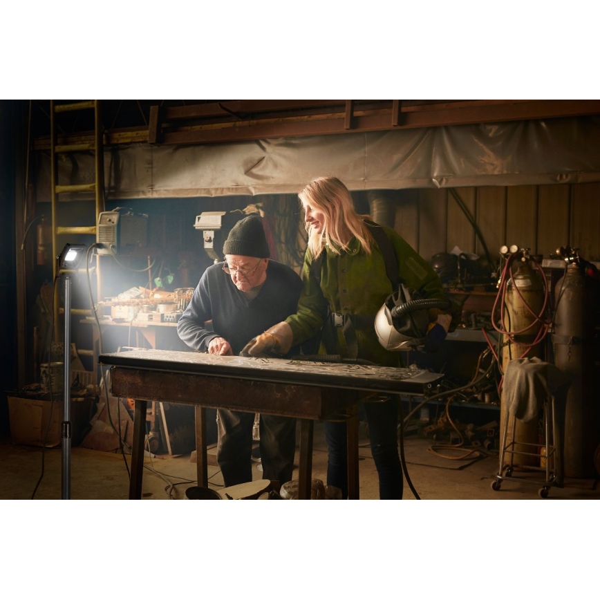 Ledvance - LED Außenstrahler mit Halterung WORKLIGHT TRIPOD LED/20W/230V 6500K IP65