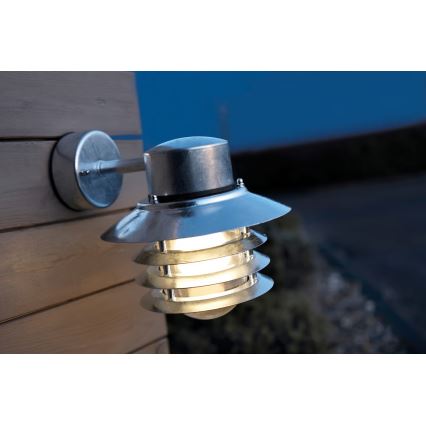 Nordlux - Außenwandleuchte VEJERS 1xE27/60W/230V IP54 silber