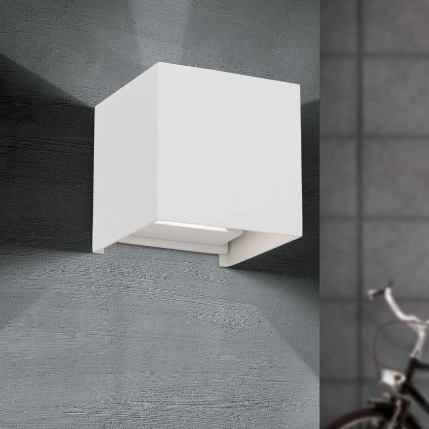 LED-Outdoor-Wandleuchte CUBE 2xLED/3W/230V IP54 weiß