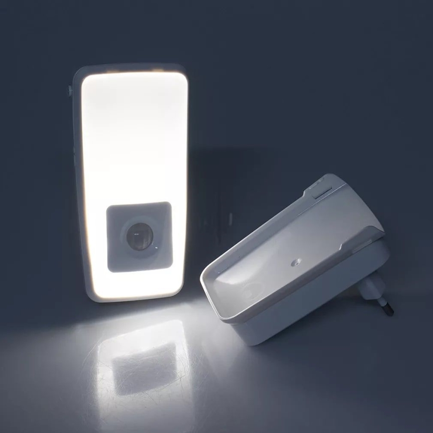 Osram - LED-Orientierungsleuchte für Steckdose mit Sensor LUNETTA LED/2W/230V