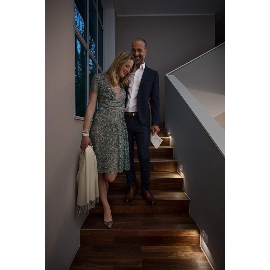 Osram - LED Treppenleuchte mit Sensor NIGHTLUX LED/0,25W/3xAAA IP54 silber