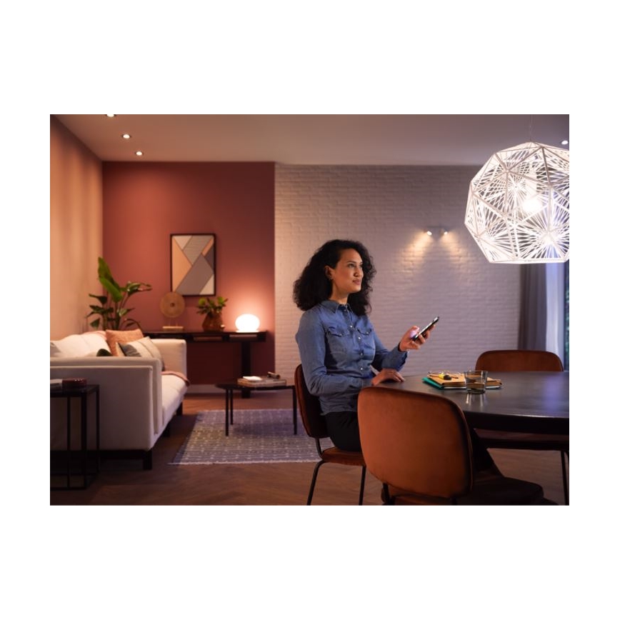 Philips Hue White Ambiance Grundset 3xE27/11W 2200-6500K + Verbindungsgerät und Fernbedienung
