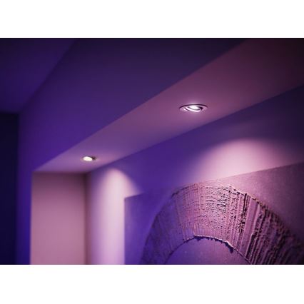 Grundset Philips Hue WHITE AND COLOR AMBIANCE 3xGU10/5,7W/230V 2000-6500K + Verbindungsgerät