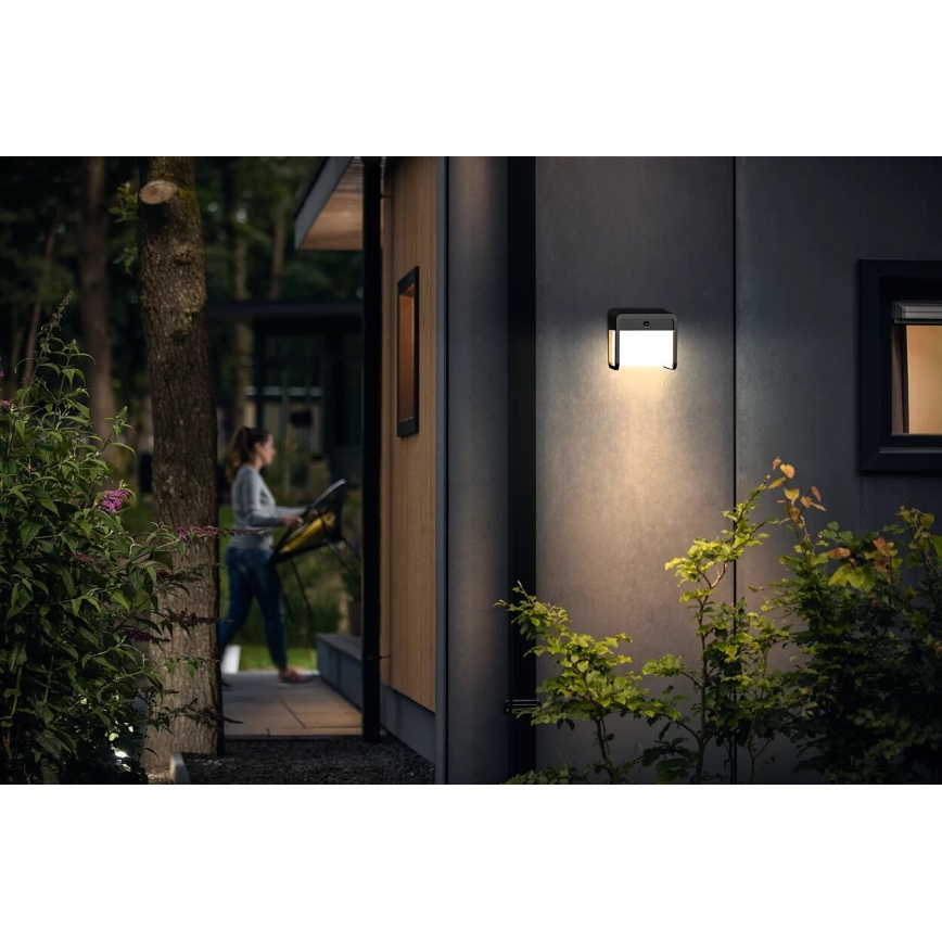 Philips - LED-Solarwandleuchte mit Sensor EZRA LED/1,8W/3,7V 2600 mAh 3000K IP44
