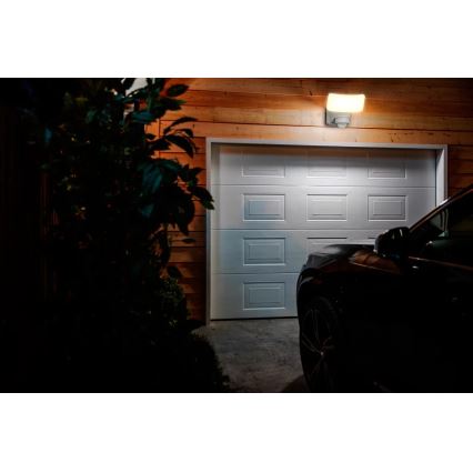 Philips - LED-Solarwandleuchte mit Sensor TYLUS LED/6W/3,7V 2600 mAh 3000K IP44