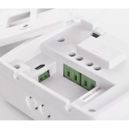 Programmierbares Thermostat 230V+2xAA
