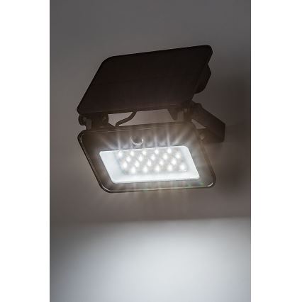 Rabalux - LED Solarstrahler mit Sensor LED/6W/3,7V 3000/4000/6500K IP65 2200 mAh