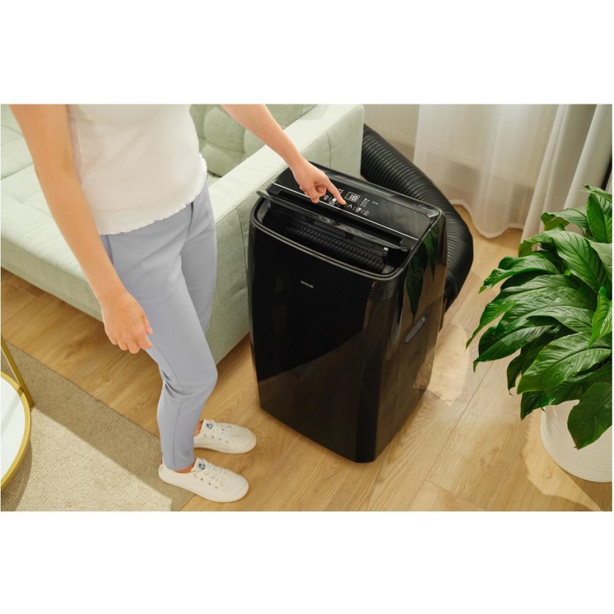 Sencor - Intelligente mobile Klimaanlage 4in1 inklusive komplettem Zubehör 900W/230V 9000 BTU Wi-Fi schwarz + Fernbedienung