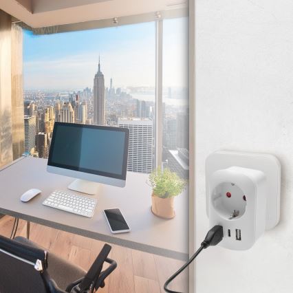 Reiseadapter für die USA 230V 2x USB-A + 1x USB-C