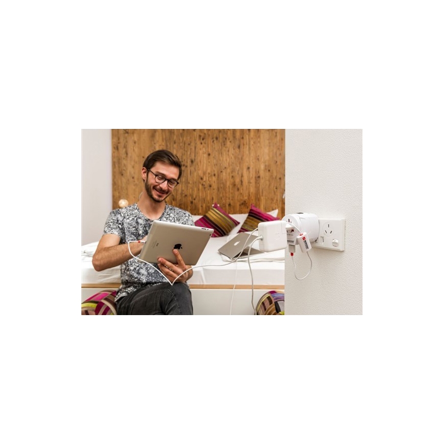 Universal-Reiseadapter für die ganze Welt 230V + USB-Anschluss