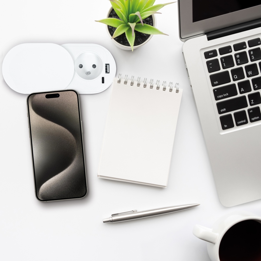 Einbausteckdose 20 W, 1-fach mit USB-A und USB-C, weiß