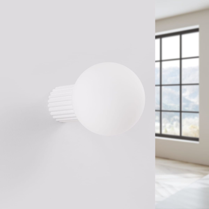 Badezimmer-Wandleuchte HALO 1xG9/8W/230V d 12 cm IP44 weiß