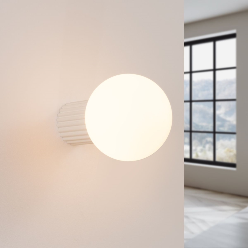 Badezimmer-Wandleuchte HALO 1xG9/8W/230V d 12 cm IP44 cremefarben