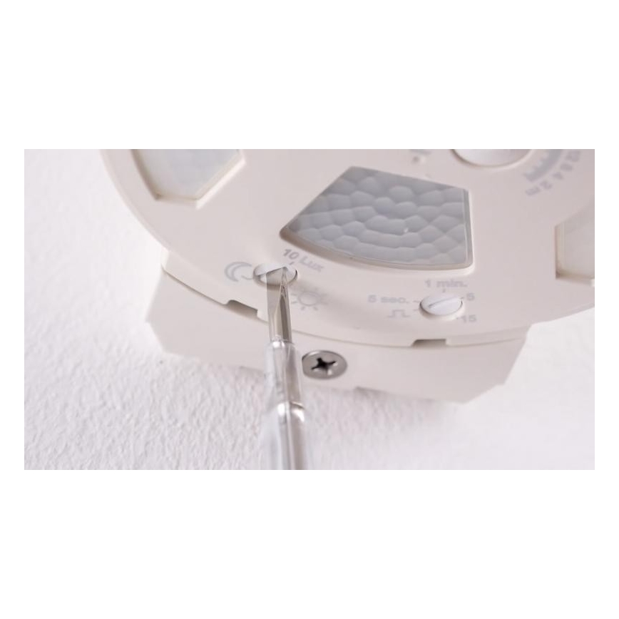 STEINEL 034955 - Bewegungssensor für den Außenbereich SenslQ S weiß IP54 + Fernbedienung