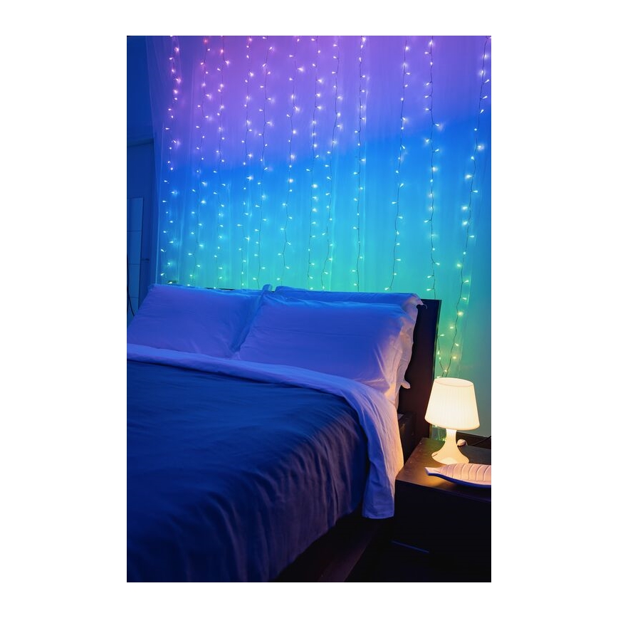 Twinkly - LED RGBW dimmbare Außen-Weihnachtsvorhang CURTAIN 210xLED 6,1m IP44 Wi-Fi