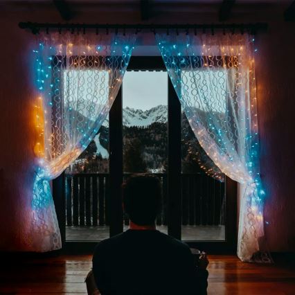 Twinkly - LED RGBW dimmbare Außen-Weihnachtsvorhang CURTAIN 210xLED 6,1m IP44 Wi-Fi