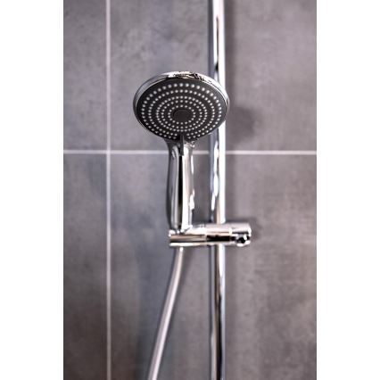 WENKO 23992100 - Duschkopf WASSERSPAR-SYSTEM 9,5 x 9,5 cm, hochglänzender Chrom/Grau